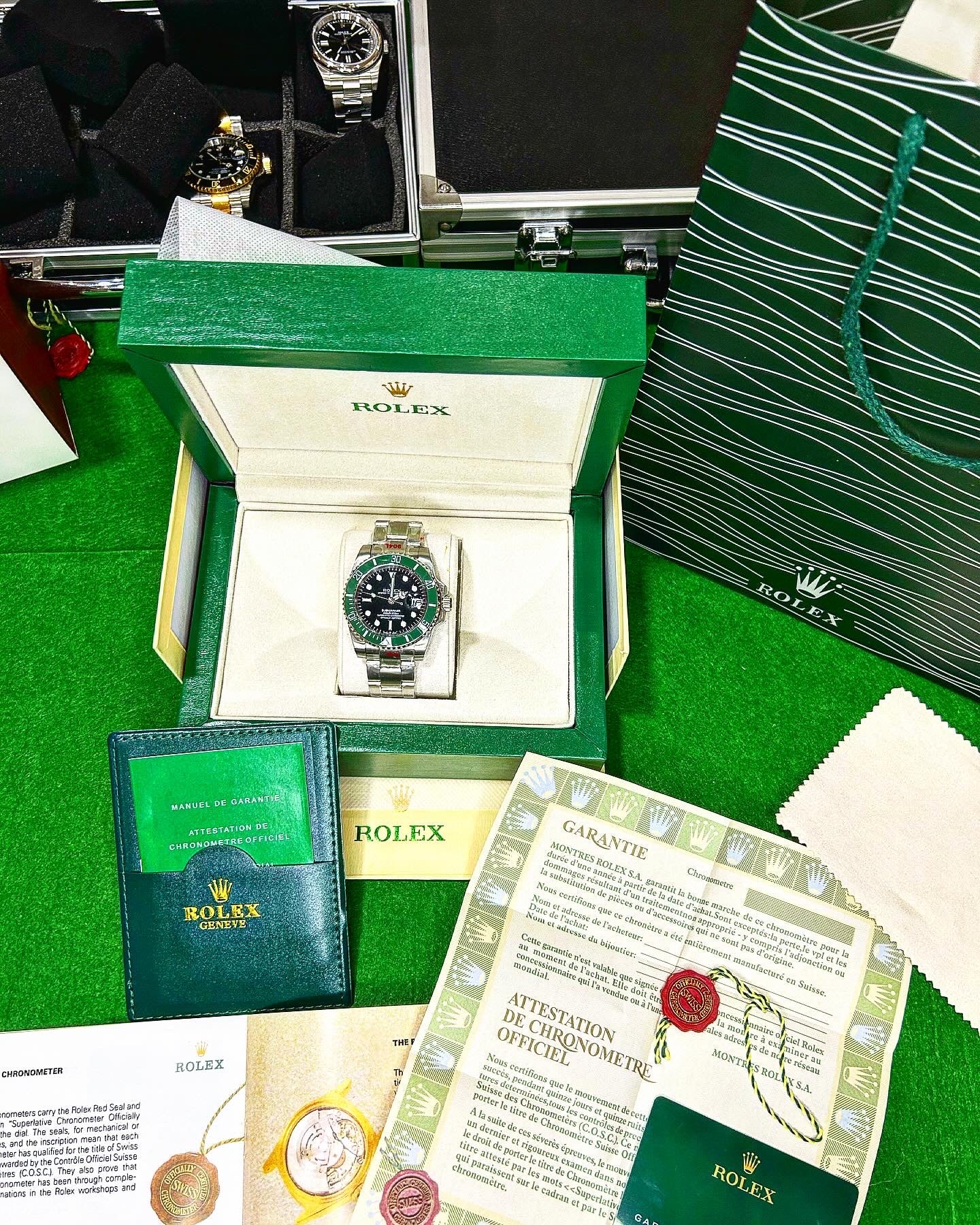 ROLEX SUBMARINER HULK FONDO NERO