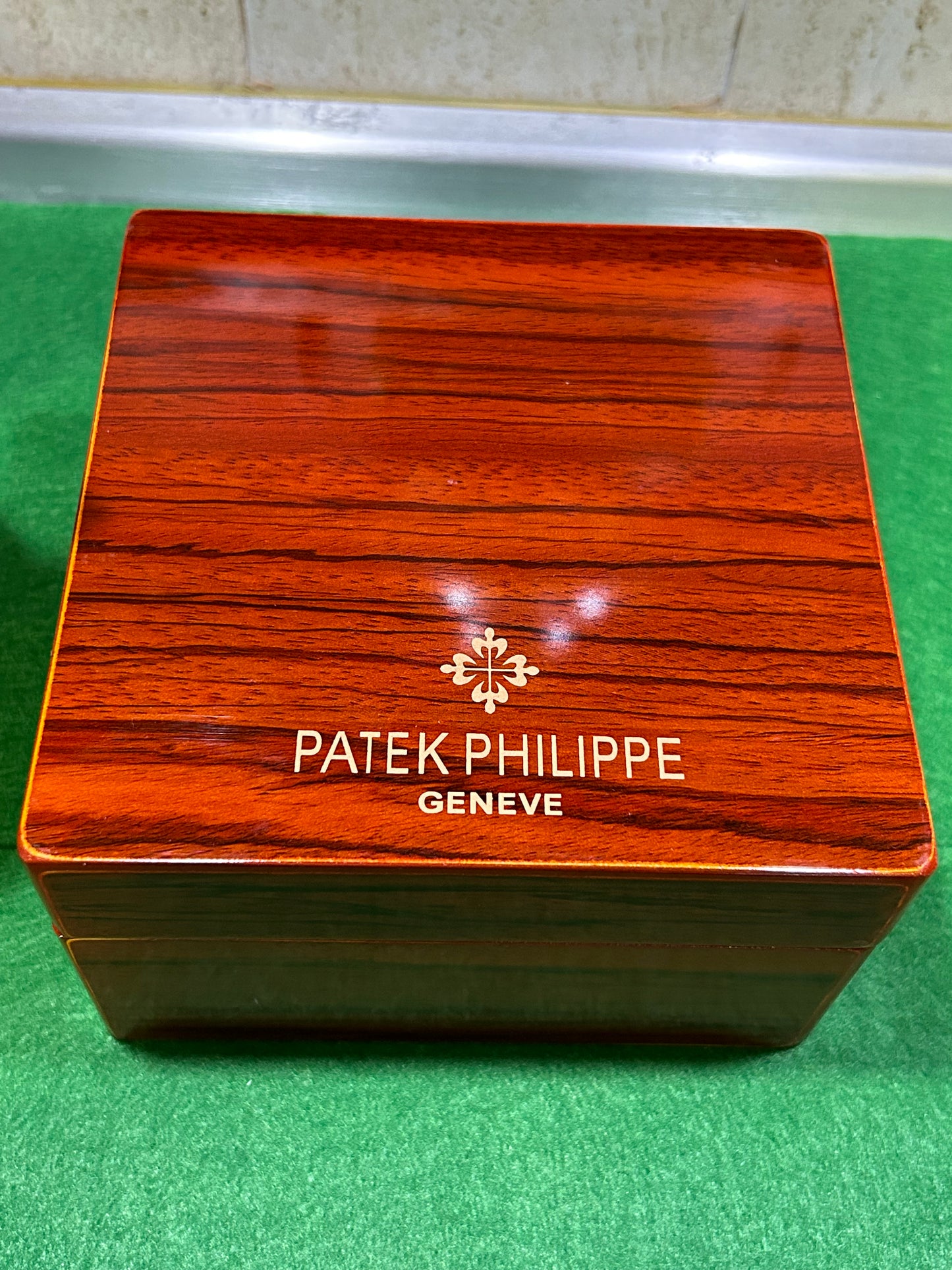 PATEK NAUTILUS CHOCOLATE