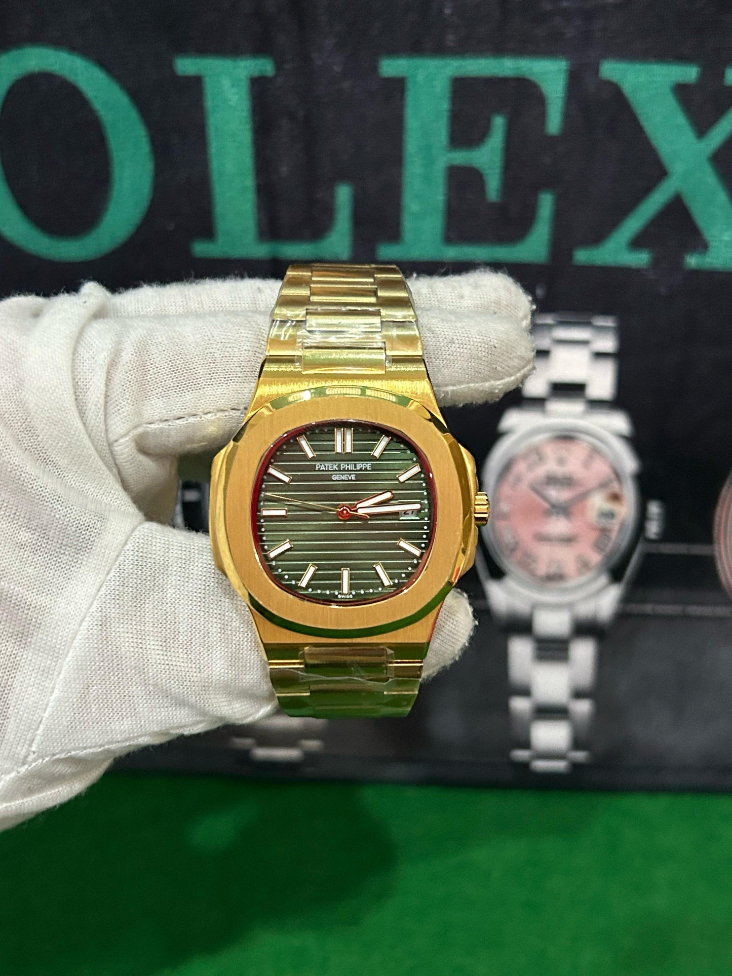 PATEK NAUTILUS ORO FONDO VERDE